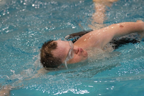 8 18 12 Swim004